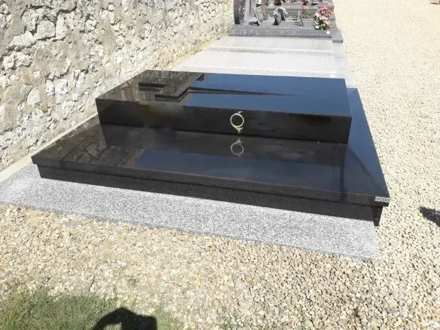 Monument double - SARL ARTAUD